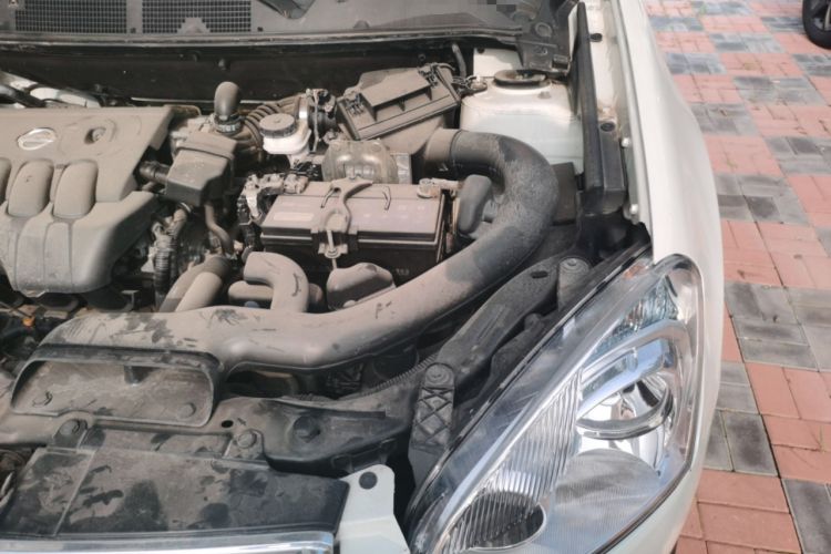 Used Nissan Qashqai 2015 2.0 XV Coolray CVT 2WD Engine Bay Left