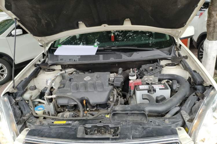 Used Nissan Qashqai 2015 2.0 XL Cool Fire MT 2WD Engine Bay