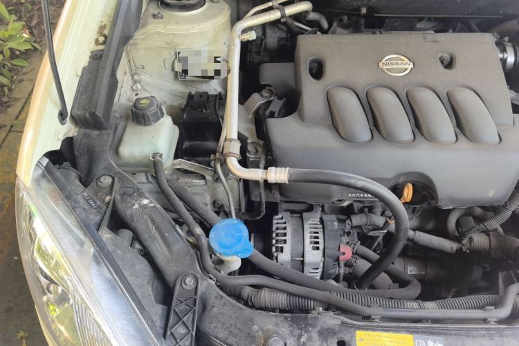 Used Nissan Qashqai 2015 2.0 XL Coolfire CVT 2WD Engine Bay Right