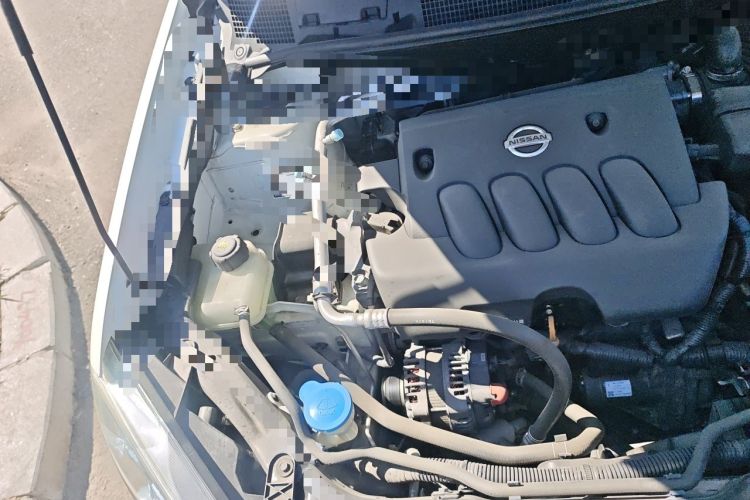 Used Nissan Qashqai 2015 2.0 XL Coolfire CVT 2WD Engine Bay Right