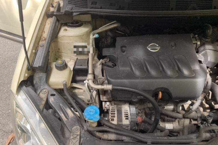 Used Nissan Qashqai 2015 2.0 XL Coolfire CVT 2WD Engine Bay Right