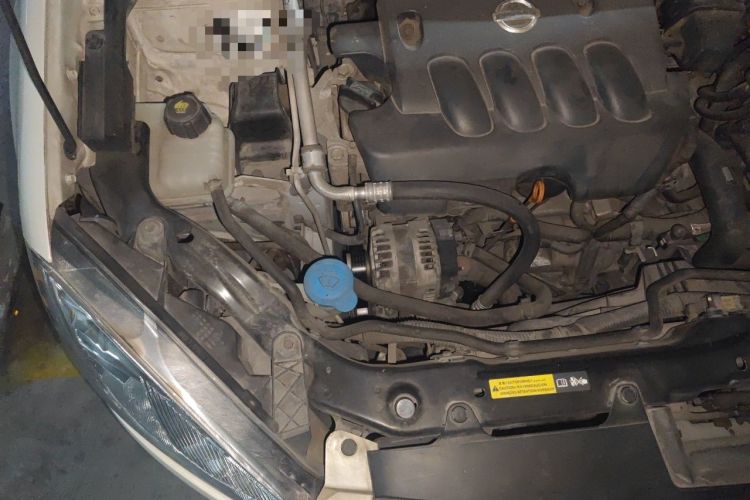 Used Nissan Qashqai 2015 2.0 XL Coolfire CVT 2WD Engine Bay Right