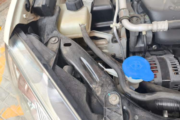 Used Nissan Qashqai 2015 2.0 XL Cool Fire MT 2WD Engine Bay Right