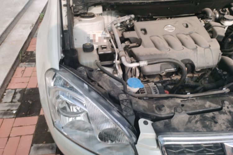 Used Nissan Qashqai 2015 2.0 XV Coolray CVT 2WD Engine Bay Right