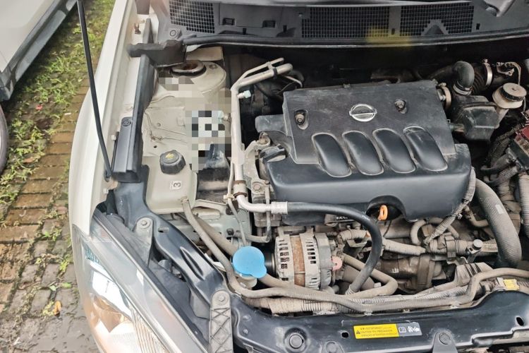 Used Nissan Qashqai 2015 2.0 XL Coolfire CVT 2WD Engine Bay Right