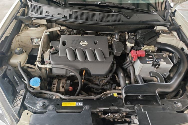 Used Nissan Qashqai 2015 2.0 XL Coolfire CVT 2WD Engine Bay