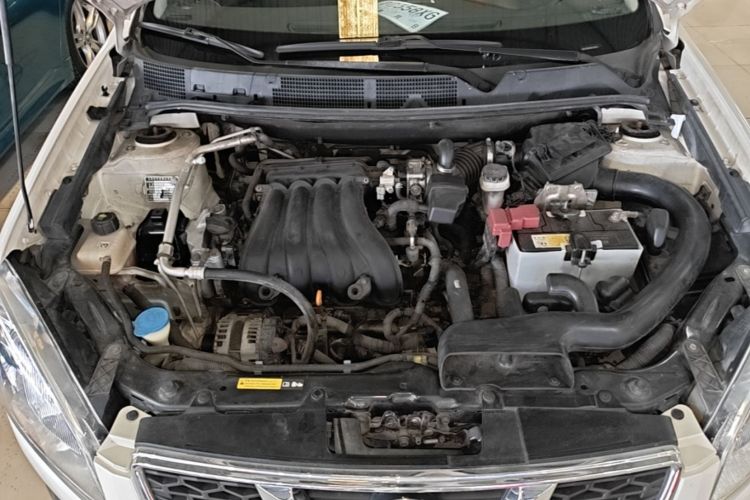 Used Nissan Qashqai 2015 2.0 XL Coolfire CVT 2WD Engine Bay