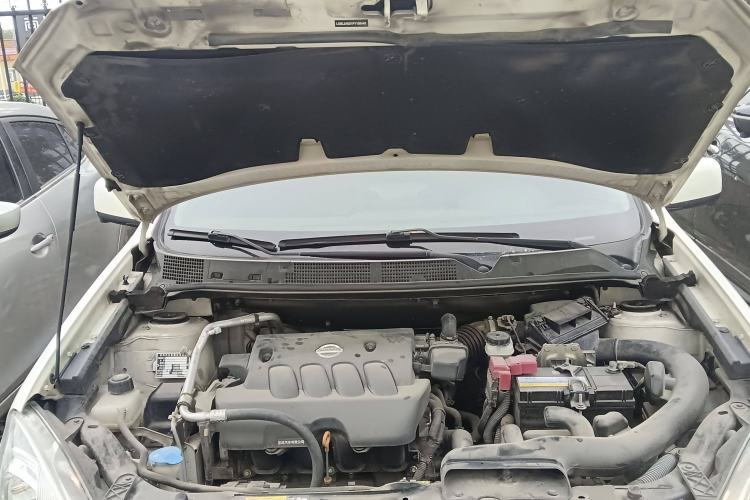 Used Nissan Qashqai 2015 2.0 XV Coolray CVT 2WD Engine Bay