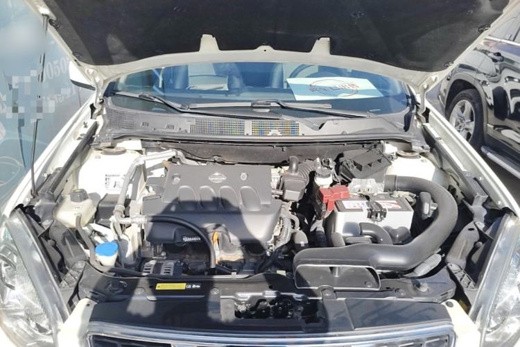 Used Nissan Qashqai 2015 2.0 XL Coolfire CVT 2WD Engine Bay