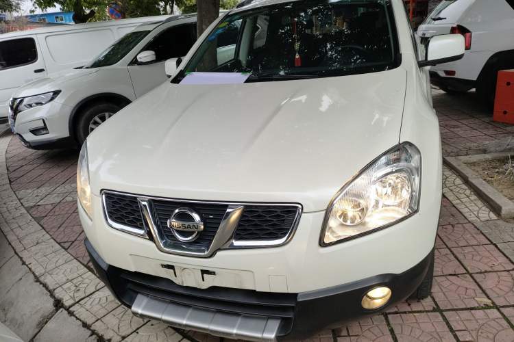 Used Nissan Qashqai 2015 2.0 XL Cool Fire MT 2WD Exterior 1