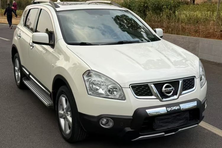 Used Nissan Qashqai 2015 2.0 XL Coolfire CVT 2WD Exterior 2
