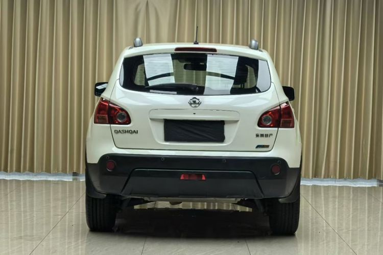 Used Nissan Qashqai 2015 2.0 XL Coolfire CVT 2WD Exterior 2