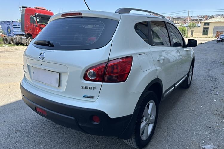 Used Nissan Qashqai 2015 2.0 XL Coolfire CVT 2WD Exterior 2