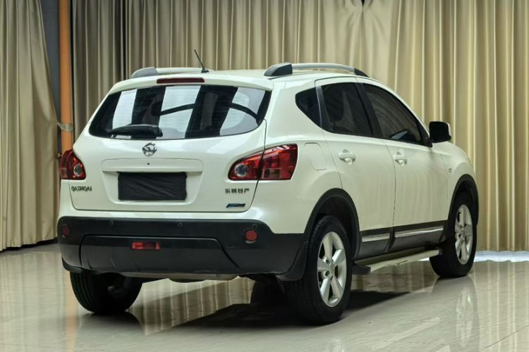 Used Nissan Qashqai 2015 2.0 XL Coolfire CVT 2WD Exterior 3