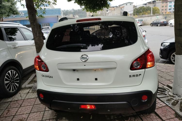 Used Nissan Qashqai 2015 2.0 XL Cool Fire MT 2WD Exterior 4