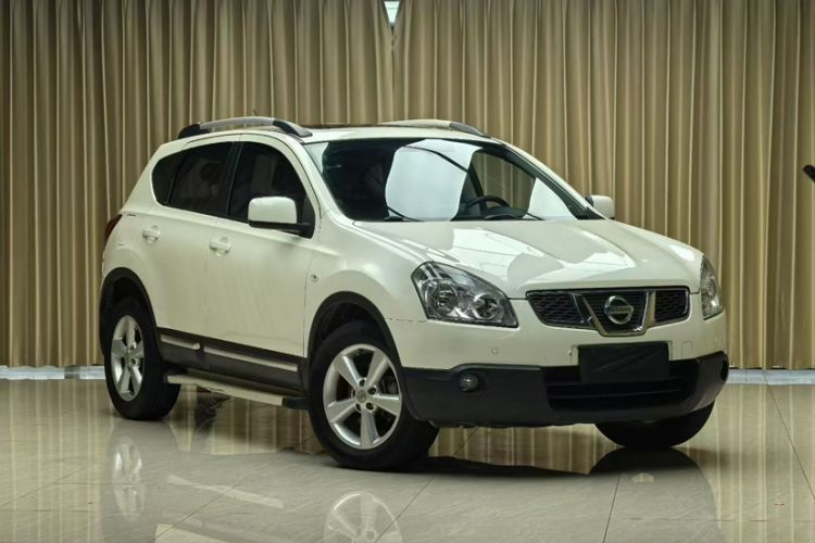 Used Nissan Qashqai 2015 2.0 XL Coolfire CVT 2WD Exterior 4