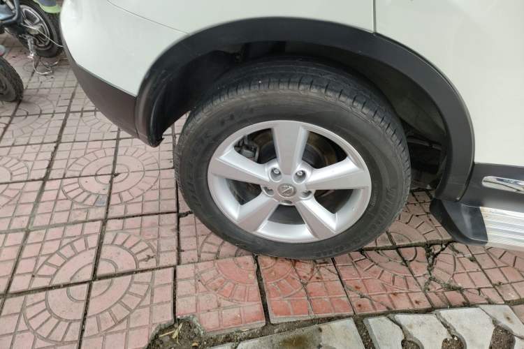 Used Nissan Qashqai 2015 2.0 XL Cool Fire MT 2WD Exterior 8