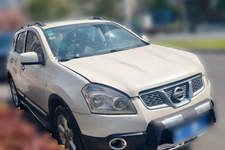 Used Nissan Qashqai 2015 2.0 XL Coolfire CVT 2WD Front Right 45 Deg