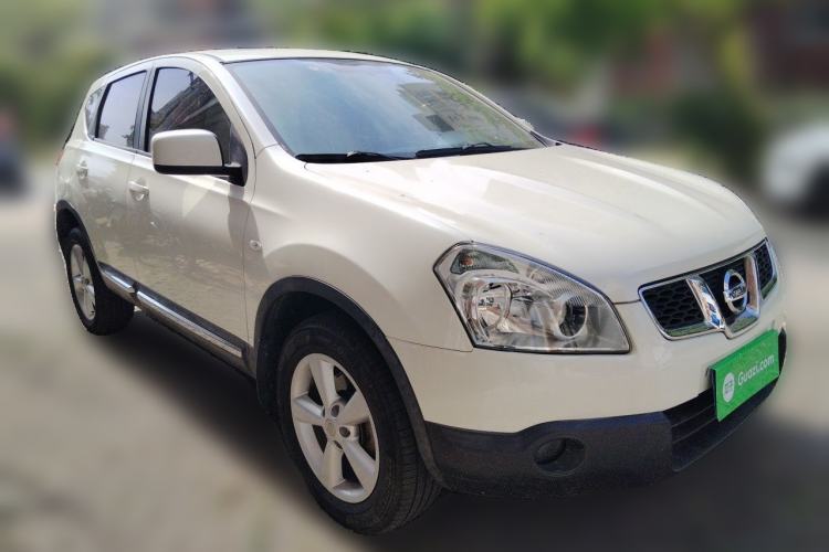 Used Nissan Qashqai 2015 2.0 XL Coolfire CVT 2WD Front Right 45 Deg