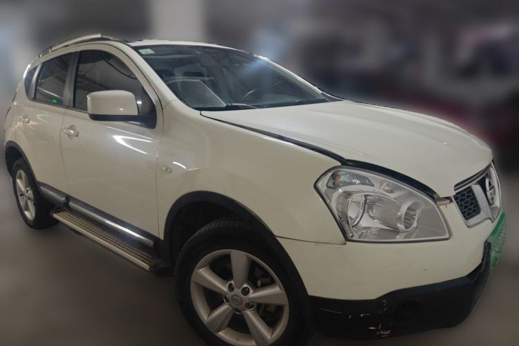 Used Nissan Qashqai 2015 2.0 XL Coolfire CVT 2WD Front Right 45 Deg