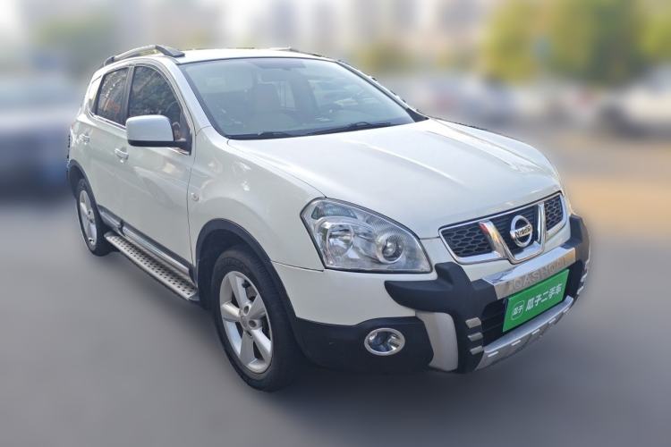 Used Nissan Qashqai 2015 2.0 XL Coolfire CVT 2WD Front Right 45 Deg