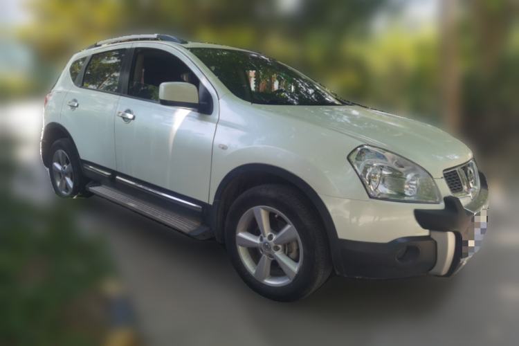 Used Nissan Qashqai 2015 2.0 XL Coolfire CVT 2WD Front Right 45 Deg