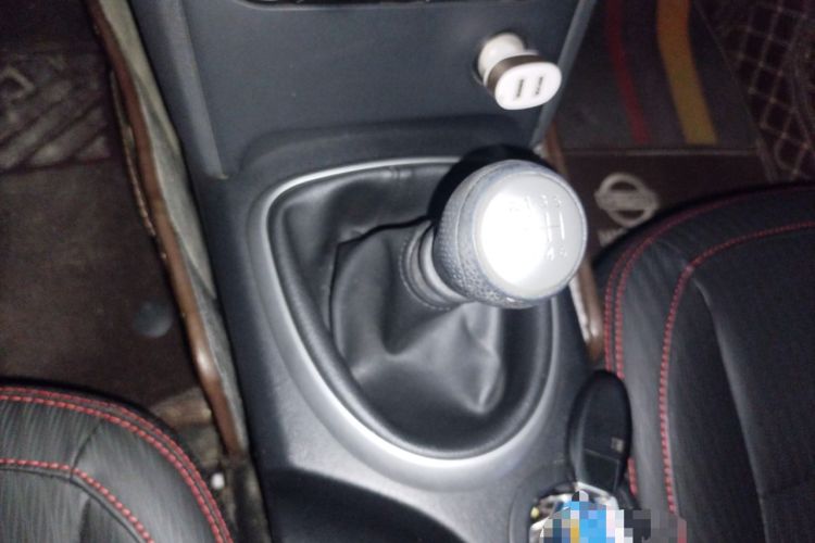 Used Nissan Qashqai 2015 2.0 XL Cool Fire MT 2WD Gear Lever
