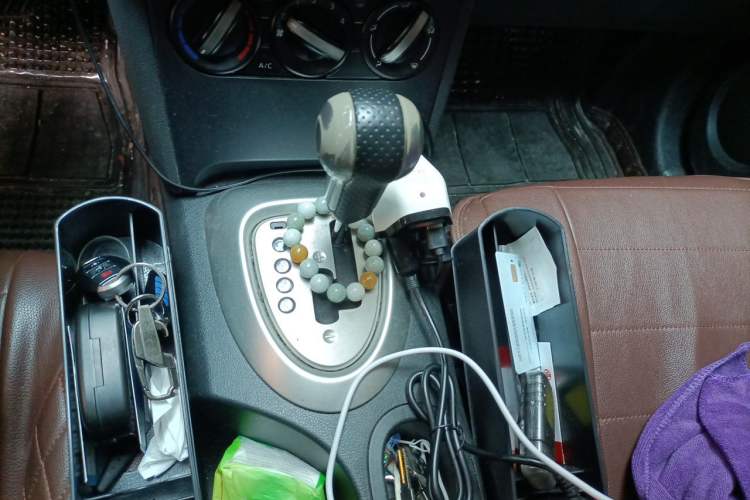 Used Nissan Qashqai 2015 2.0 XL Coolfire CVT 2WD Gear Lever