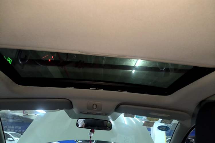 Used Nissan Qashqai 2015 2.0 XL Cool Fire MT 2WD Headliner