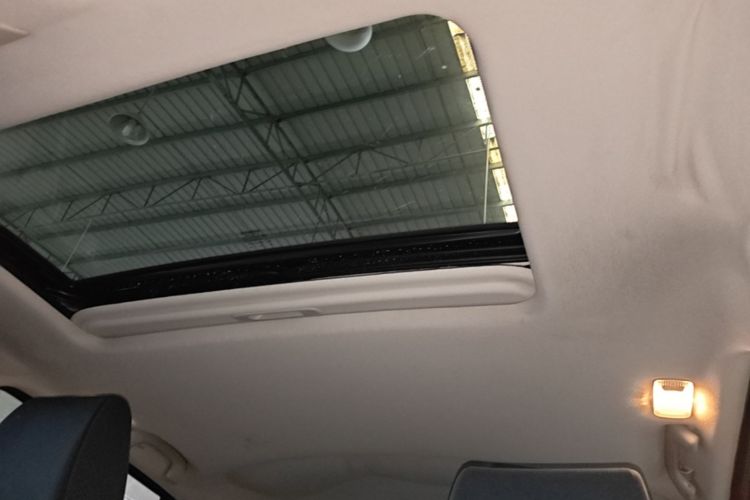 Used Nissan Qashqai 2015 2.0 XL Coolfire CVT 2WD Headliner