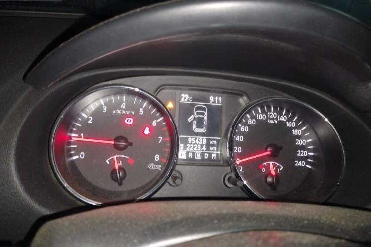 Used Nissan Qashqai 2015 2.0 XL Coolfire CVT 2WD Instrument Cluster