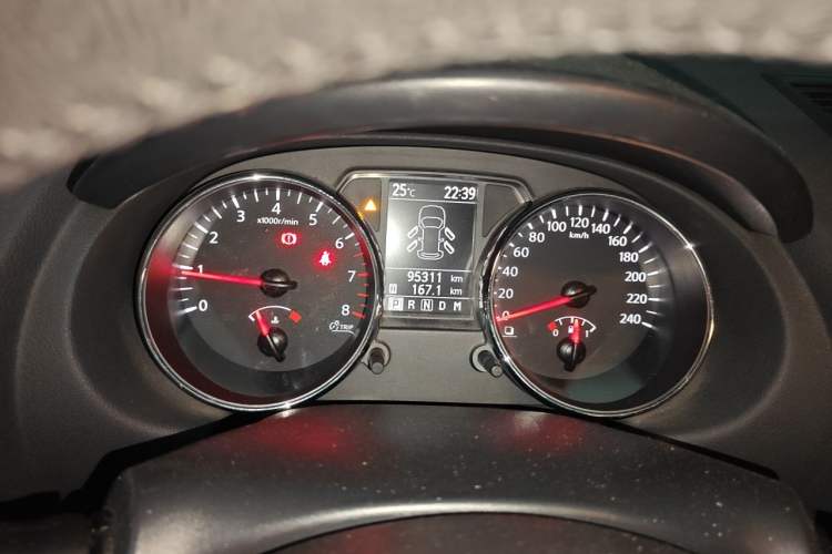 Used Nissan Qashqai 2015 2.0 XL Coolfire CVT 2WD Instrument Cluster