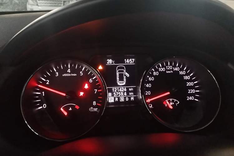 Used Nissan Qashqai 2015 2.0 XL Coolfire CVT 2WD Instrument Cluster