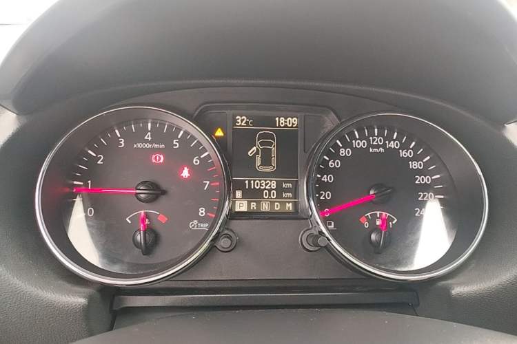 Used Nissan Qashqai 2015 2.0 XL Coolfire CVT 2WD Instrument Cluster