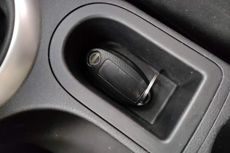 Used Nissan Qashqai 2015 2.0 XL Cool Fire MT 2WD Interior 1