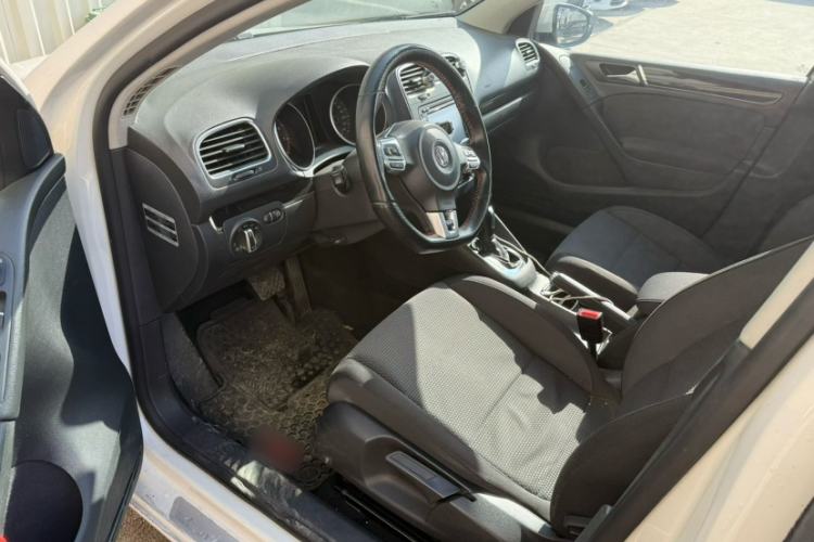 Used Nissan Qashqai 2015 2.0 XV Coolray CVT 2WD Interior 3