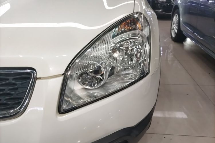 Used Nissan Qashqai 2015 2.0 XL Coolfire CVT 2WD Left Front Headlight