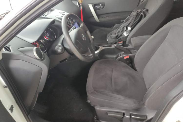 Used Nissan Qashqai 2015 2.0 XL Cool Fire MT 2WD Left Front Seat