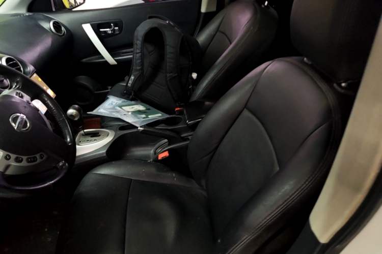 Used Nissan Qashqai 2015 2.0 XL Coolfire CVT 2WD Left Front Seat