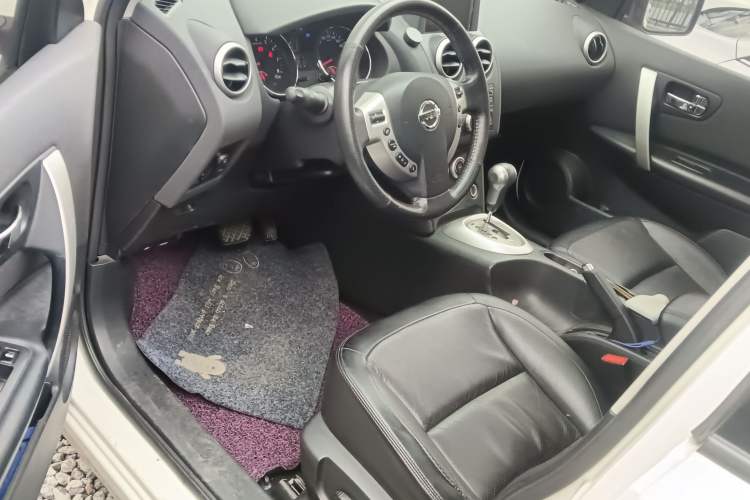 Used Nissan Qashqai 2015 2.0 XV Coolray CVT 2WD Left Front Seat