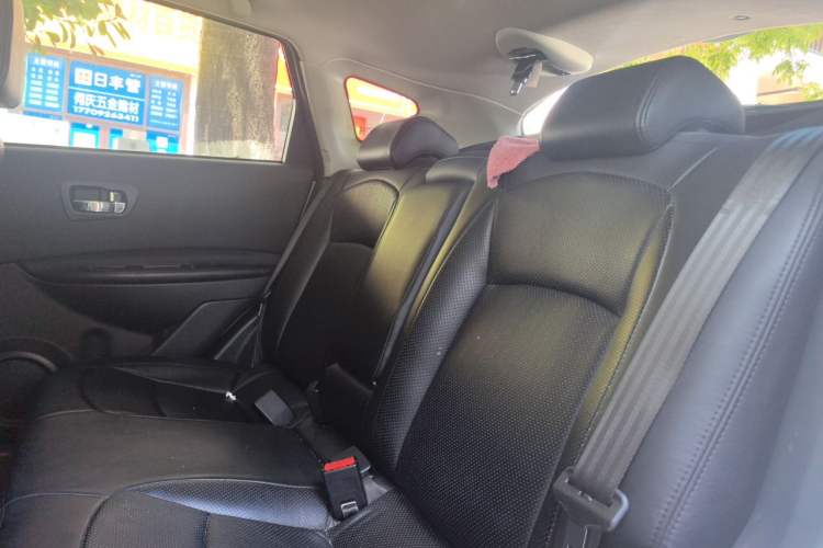 Used Nissan Qashqai 2015 2.0 XL Coolfire CVT 2WD Left Rear Seat