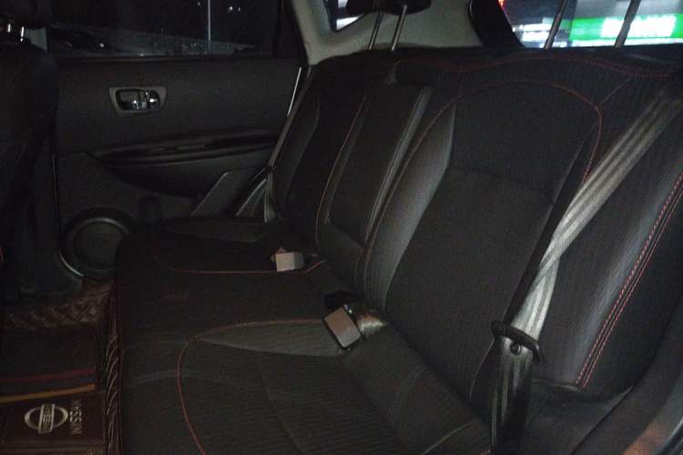 Used Nissan Qashqai 2015 2.0 XL Cool Fire MT 2WD Left Rear Seat