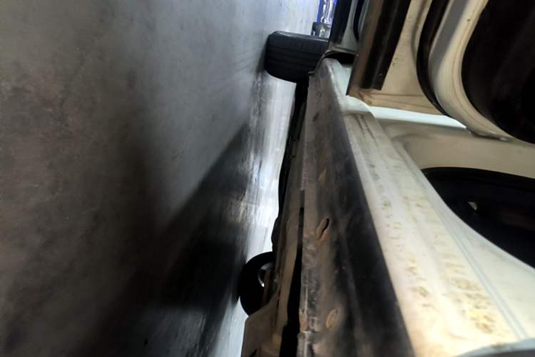 Used Nissan Qashqai 2015 2.0 XL Cool Fire MT 2WD Left Side Sill