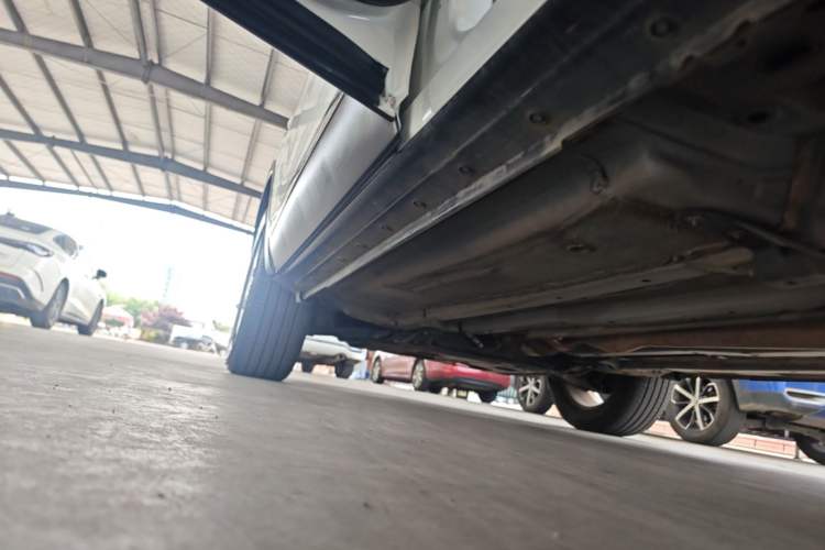 Used Nissan Qashqai 2015 2.0 XL Coolfire CVT 2WD Left Side Sill
