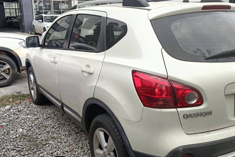 Used Nissan Qashqai 2015 2.0 XV Coolray CVT 2WD Left Side