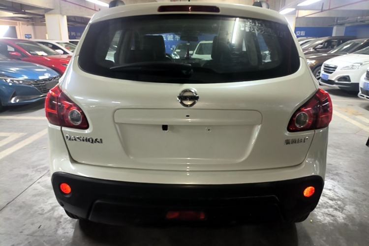 Used Nissan Qashqai 2015 2.0 XL Cool Fire MT 2WD Rear