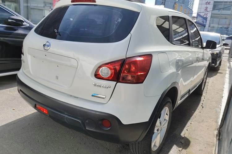 Used Nissan Qashqai 2015 2.0 XL Coolfire CVT 2WD Rear Right 45 Deg