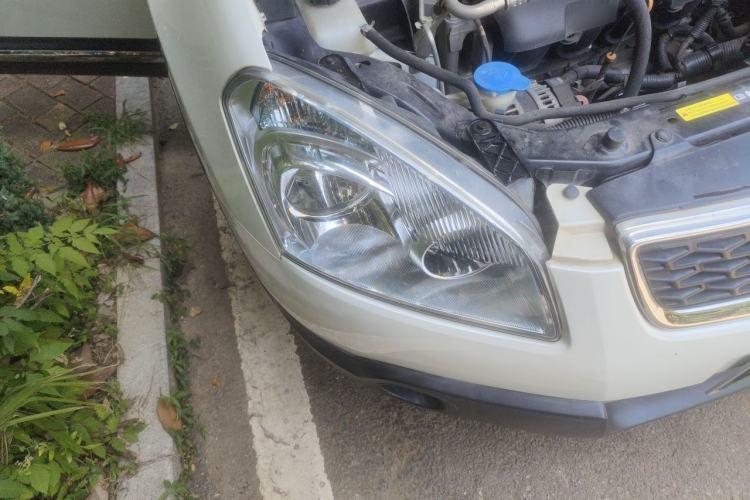 Used Nissan Qashqai 2015 2.0 XL Coolfire CVT 2WD Right Front Headlight