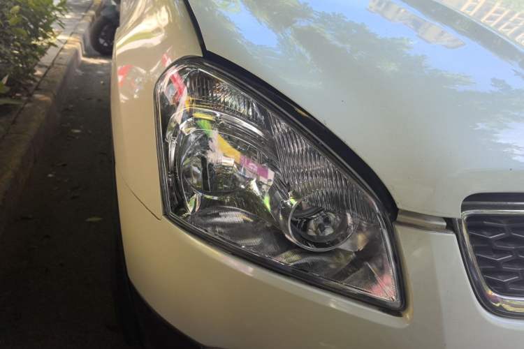 Used Nissan Qashqai 2015 2.0 XL Coolfire CVT 2WD Right Front Headlight