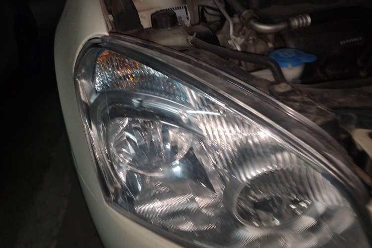 Used Nissan Qashqai 2015 2.0 XL Coolfire CVT 2WD Right Front Headlight